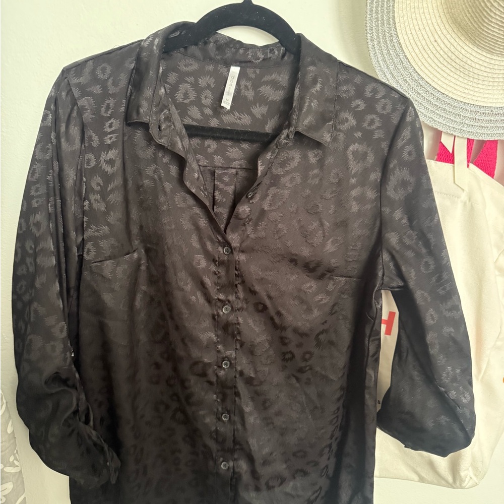 Elegant Black Patterned Shirt